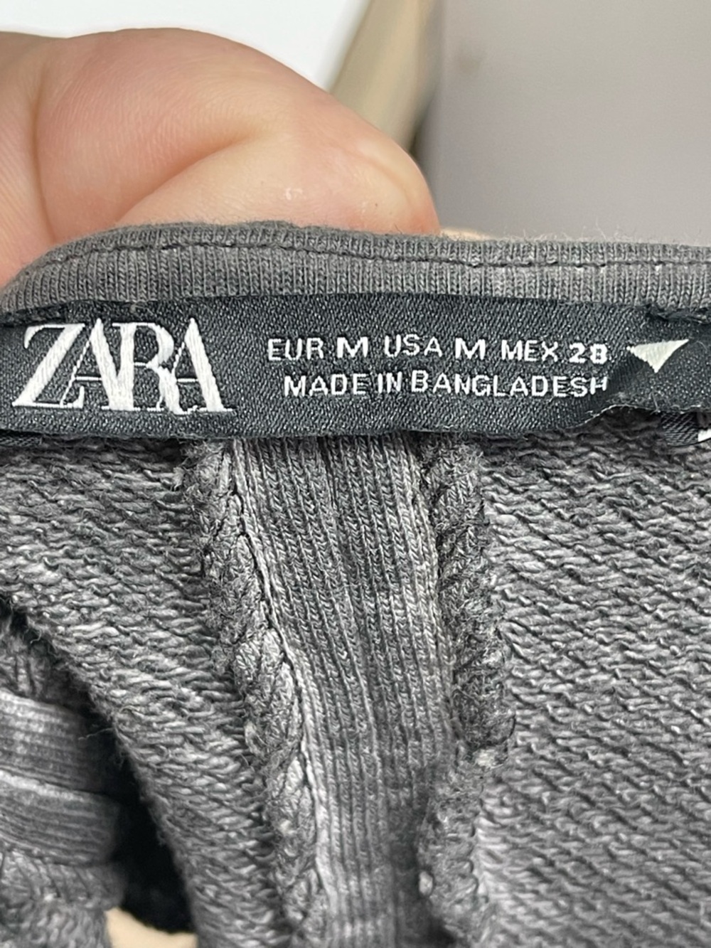 Zara Gray Square-Neck Cropped Tank - Picture 3 of 3